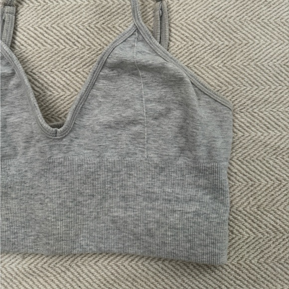 Alo Yoga Delight Bralette - Picture 11 of 12